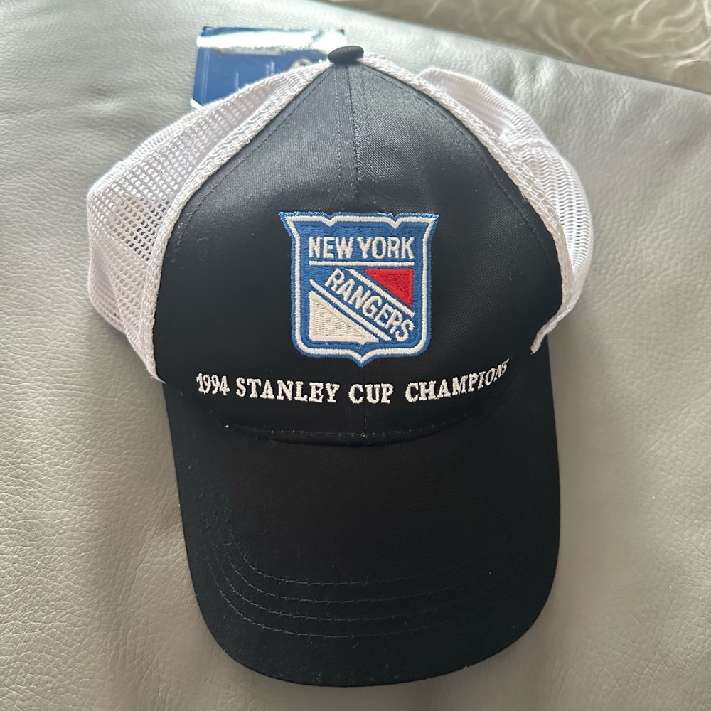 Baseball cap - Picture 3 of 5